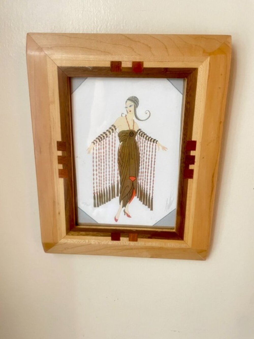Wall Art Érte Print in Wood Frame Wall & Standing Mount